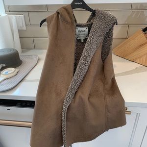 Dylan Sherpa vest